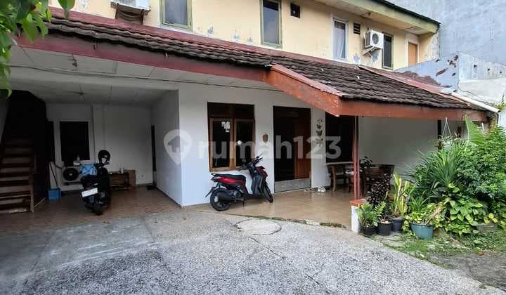 rumah kost lokasi strtegis dekat pondok indah mall dan blokm