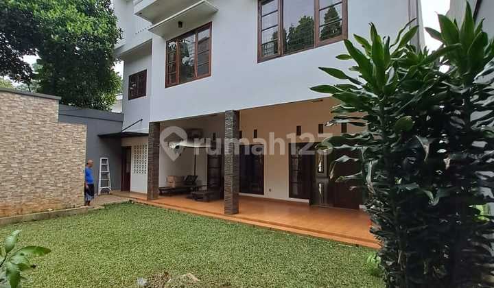 Rumah 2lantai lokasi tenang dekat veteran raya bintaro