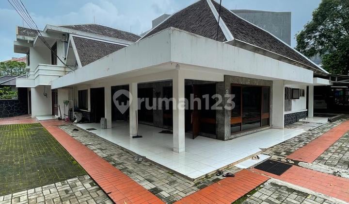 Large 1-Story House for Office Location Near Senayan and Sudirman