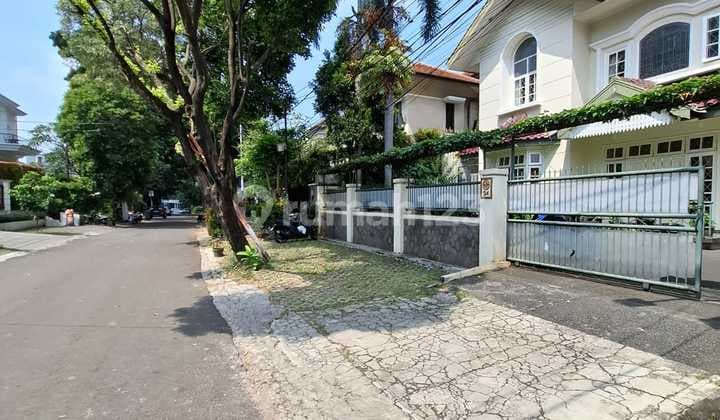 Rumah 2lantai lokasi strategis dekat scbd dan sudirman Area senopati