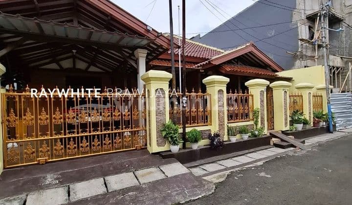 rumah 1lantai siap huni lokasi dekat pasar johar baru