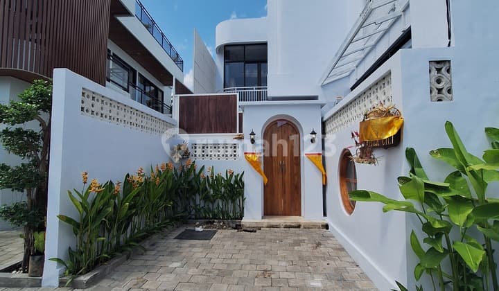 New Villa 3 Bedrooms With Premium Location At Babakan Canggu, Canggu - Bali