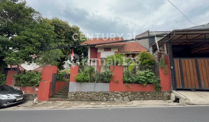 Rumah Pinggir Jalan 2 Mobil Di Jagakarsa Dekat Akses Tol Brigif