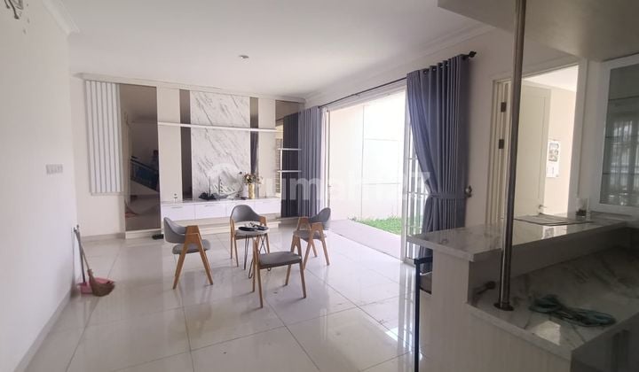 Comfortable Minimalist House in Podomoro Park Bandung