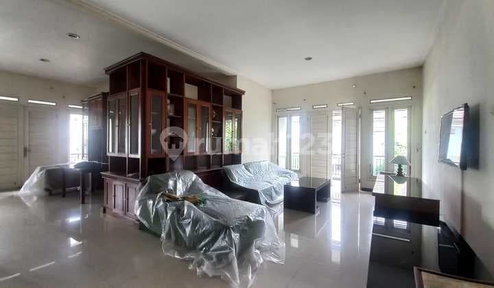 rumah minimalis 2 lantai di komplek muara
