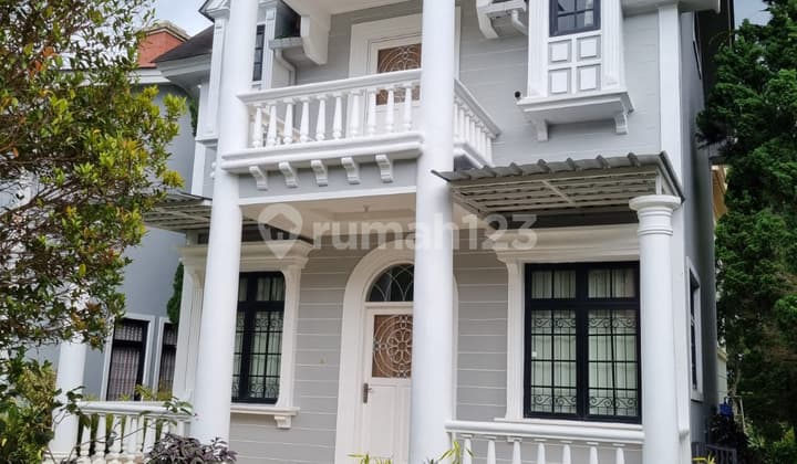 Villa Kinclong Nyaman Siap Huni Harga Nego di Kota Bunga Puncak