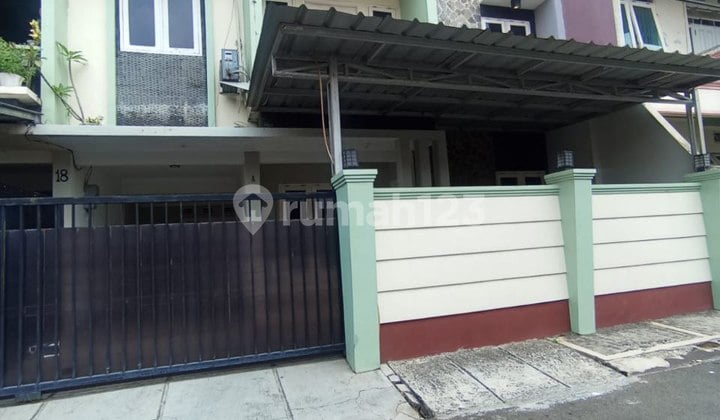 Disewakan Rumah 2 Lantai di Rawamangun Jakarta Timur