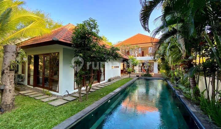 Villa Mewah Dijual Murah di Area Pecatu Bali