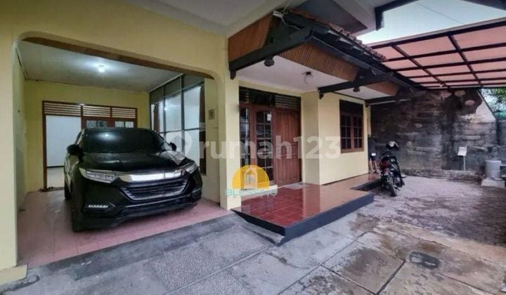 Rumah 2 Lantai di Jl. Durian , Lamper Semarang