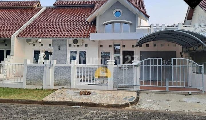 Rumah bagus di Anyelir Graha Padma Semarang