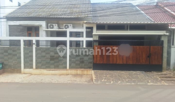 ( Dekat Undip ) Rumah Cantik Di Jl Bulusan Selatan Tembalang Semarang