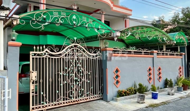 ( Tengah Kota ) Rumah Besar di Tanah Mas Panggung Lor Semarang Utara