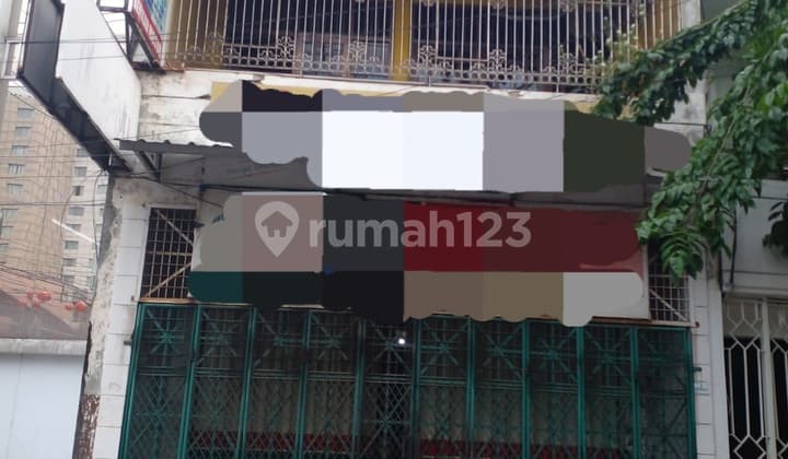 Ruko Pusat Kota di Jl Wahid Hasyim Kranggan Kauman Semarang Tengah
