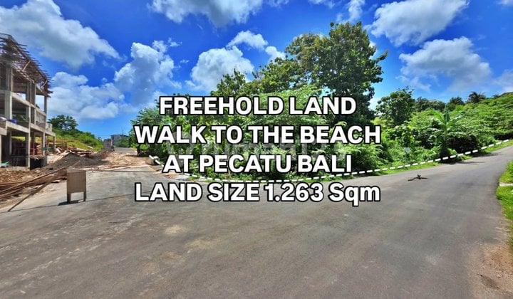 Tanah Hook Jalan ke Pantai di Pecatu Kuta Selatan Badung Bali