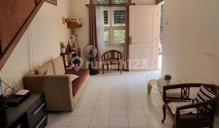 Dijual Rumah Sudah Renovasi di sektor 7b, Gading Serpong