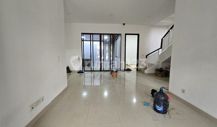 Dijual Rumah Bagus Di Cluster Ilustria, Bsd
