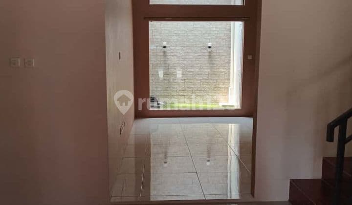 Dijual Rumah Semi Furnished Siap Huni Lokasi di Pesona Bali Ciwaruga Bandung