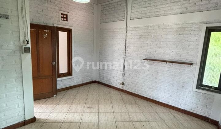 For Rent: Comfortable, Well-Maintained, Ready-to-Occupy Residential House in Sayap Cikutra, Bandung