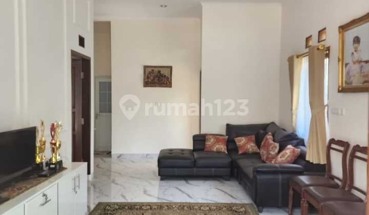 For Rent 2-Story House Fully Furnished Ready to Occupy Location in Pasir Salam Bandung