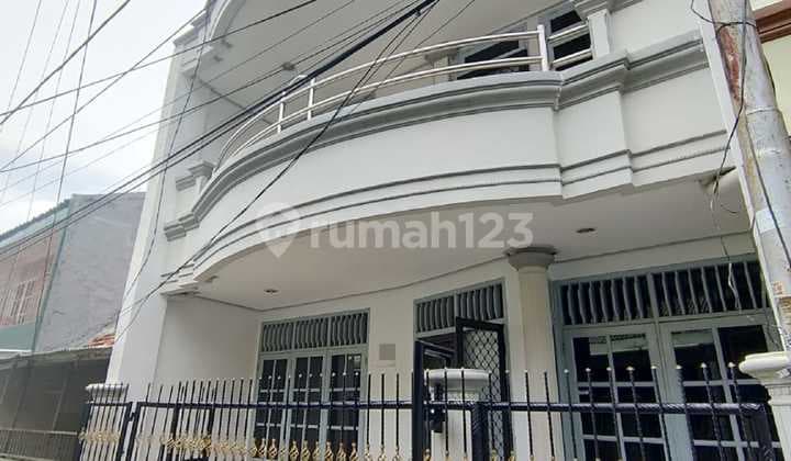 Jual Rumah di Tanjung Duren, Jakarta Barat