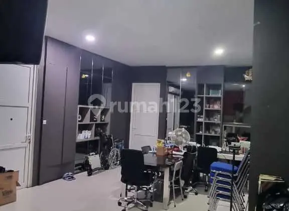 Jual Rumah Taman Semanan di Boulevad Jakarta Barat