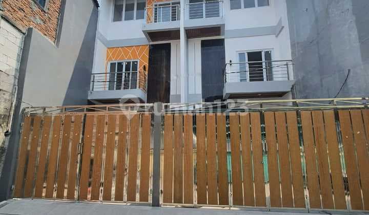 Dijual Rumah Baru di Angke Indah Jakarta Barat