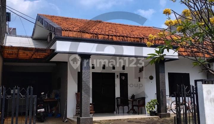 Jual Rumah atau Bangunan Lama di Srengseng, Kebon Jeruk, Jakarta Barat
