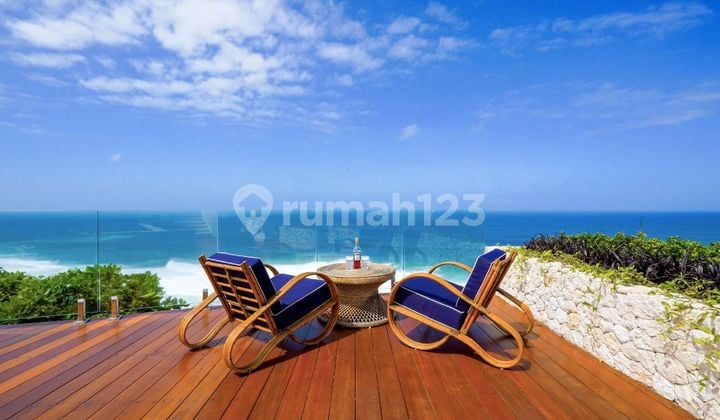 Uluwatu - Super Luxury Ocean Cliff Front Villa In World-Class Resort