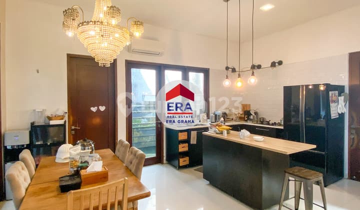 Rumah Bagus Semi Furnished SHM Gandaria, Jakarta Selatan