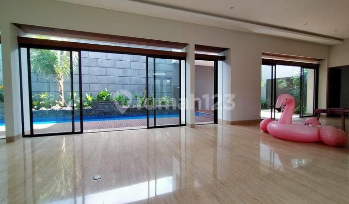 Rumah Mewah Semi Furnish Hadap Timur Laut Di Bukit Golf Bsd City