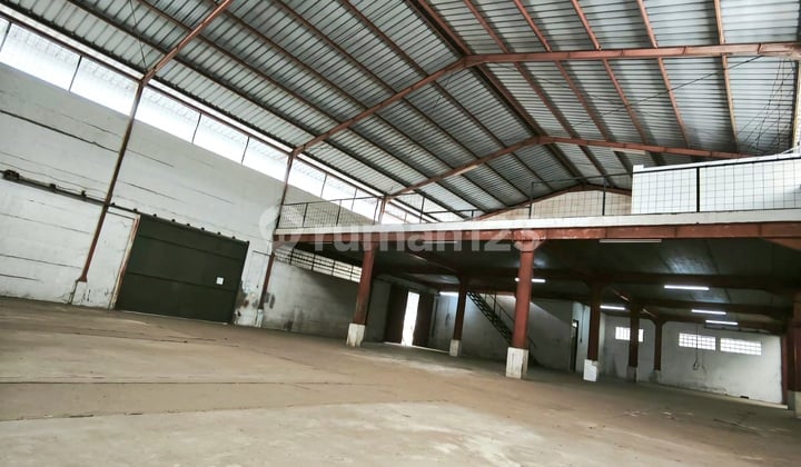 Gudang Kopo Cibolerang Akses Kontainer 20 Feet Disewakan