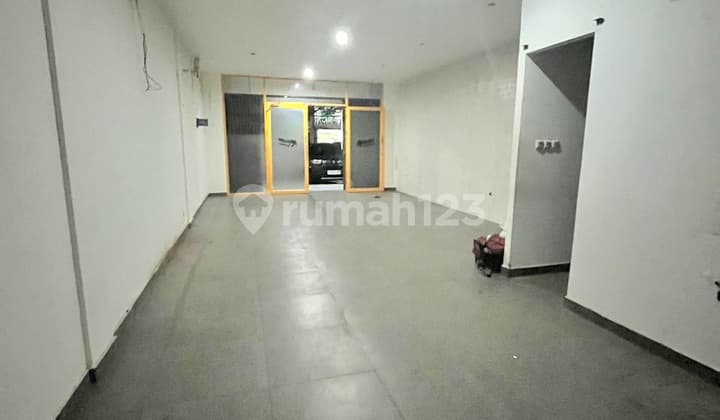 Ruko Mekarwangi Jl Mekar Utama Bangunan 2 Lantai / Sewa Mekar Wangi