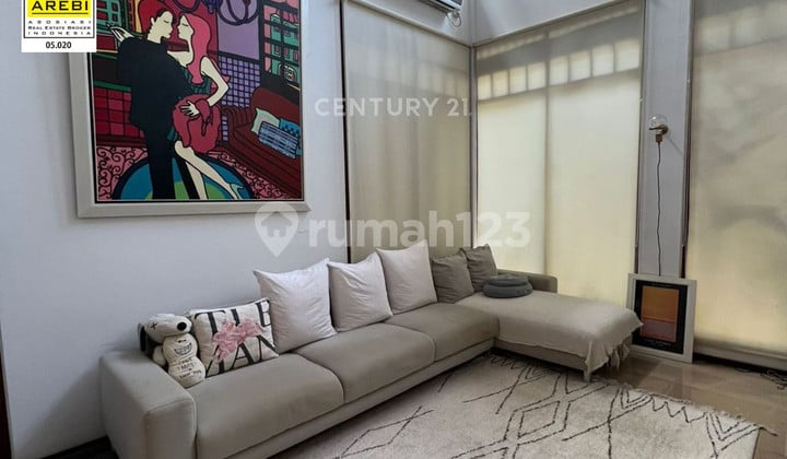 Rumah 2 Lantai Modern di Setiabudi Bandung
