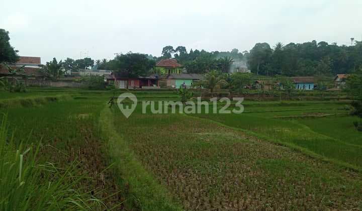 Tanah murah untuk investasi+villa lokas strategis nempel jalan