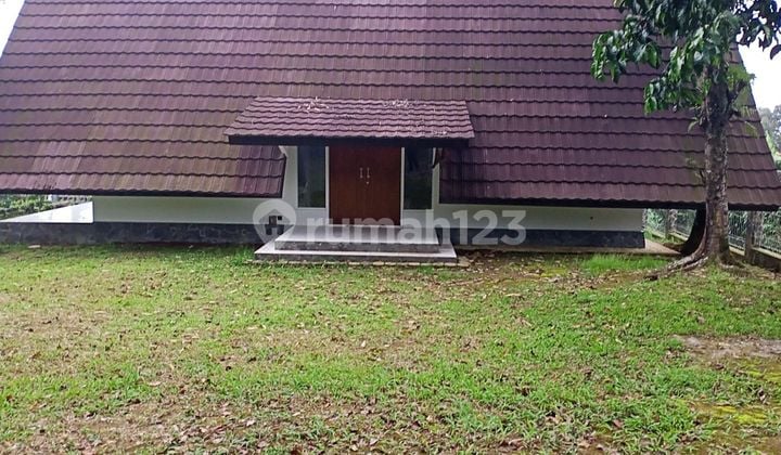 Villa mungil cantik siap huni sangat strategis view lepas