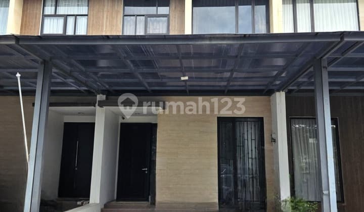 3-story house 5x17 85m 4BR Cluster La Seine JGC Jakarta Garden City