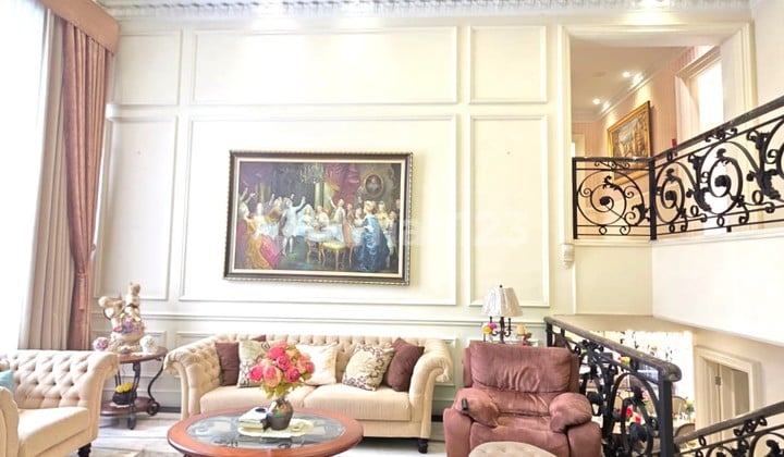 Rumah full renoved 2lt 14x22 310m Cluster Palm Spring JGC Jakarta Garden City