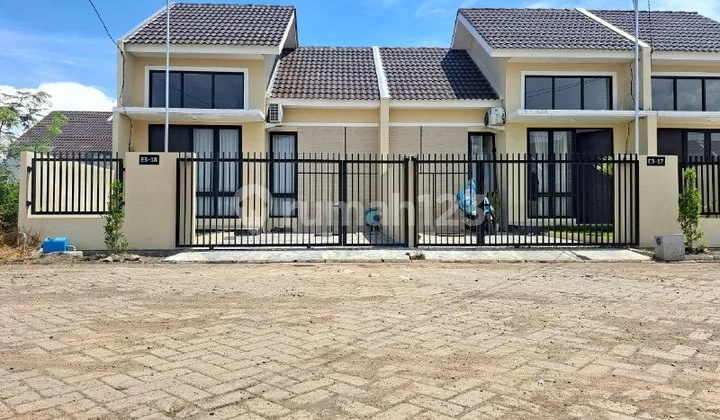 Affordable House in Sedati Near Betro Market & Juanda Airport Sidoarjo