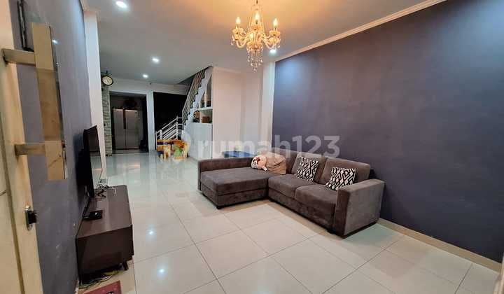 House 7X15 Semanan 2.5 Floors West Jakarta SHM