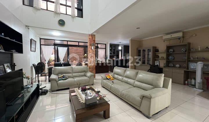 Rumah di Taman Modern Cakung 3 Lantai 354M2 SHM