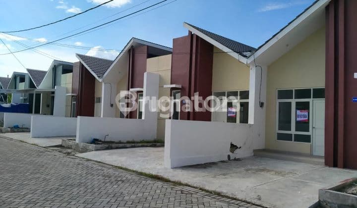 Rumah baru gress di Green mansion sedati juanda