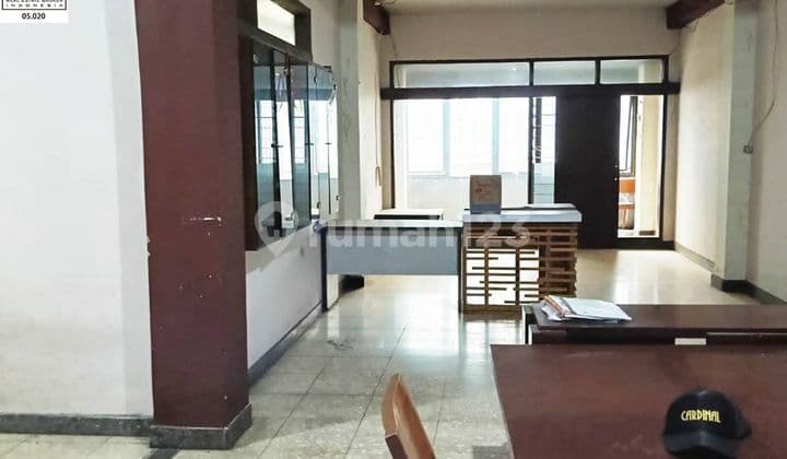 Ruko 3Lt Terawat Lokasi Ramai Strategis Alkateri Bandung Kota