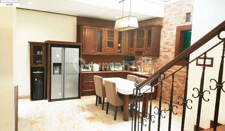 Buy Your Dream Luxury House with Full Furnishings at Surya Setra Bandung