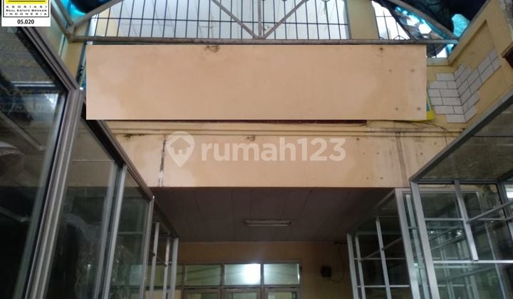 Bangunan 2 Lantai Serbaguna Lokasi Strategis di Jln Stadion Sangkuriang, Cimahi