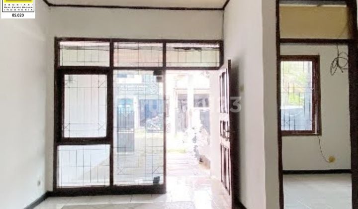 Rumah Siap Huni Strategis Dalam Komplek Kawaluyaan Indah Bandung