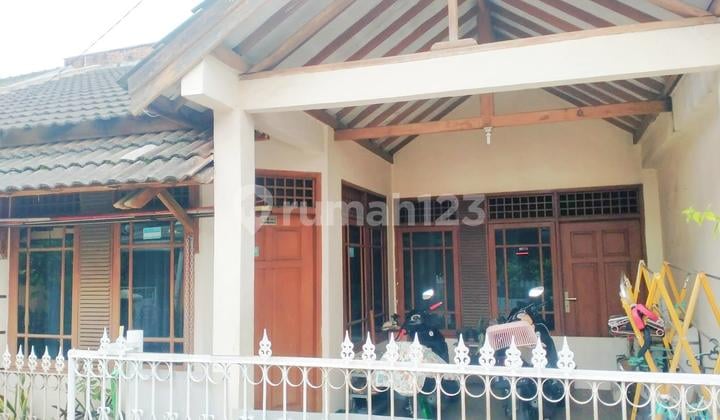 For Sale: Move-in Ready 1-Story Building, Riung Bandung