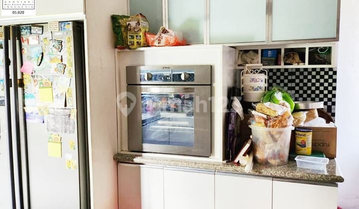 Rumah Terawat Paling Strategis Sangat Siap Huni di Setrasari Bandung