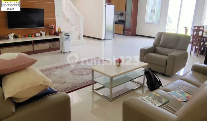 Rumah Baru, Belum Pernah di Tempati Taman Holis Indah Bandung