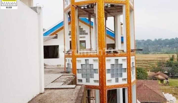 Let's Focus on Negotiating, Selling a 3-Story Ready-to-Occupy House in Arjasari Banjaran Bandung