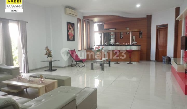 Rumah Siap Huni Singgasana Pradana Bandung Bangunan 2 Lantai
